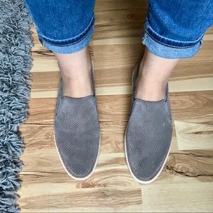 Ugg adley slip on sneaker size 7 women’s